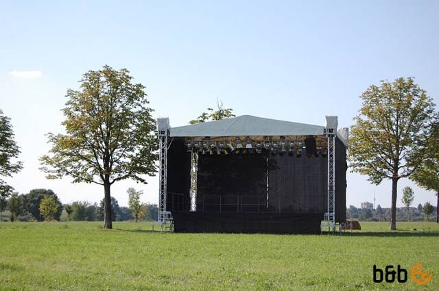 Open-Air-Bühne Hubdach 8x6m