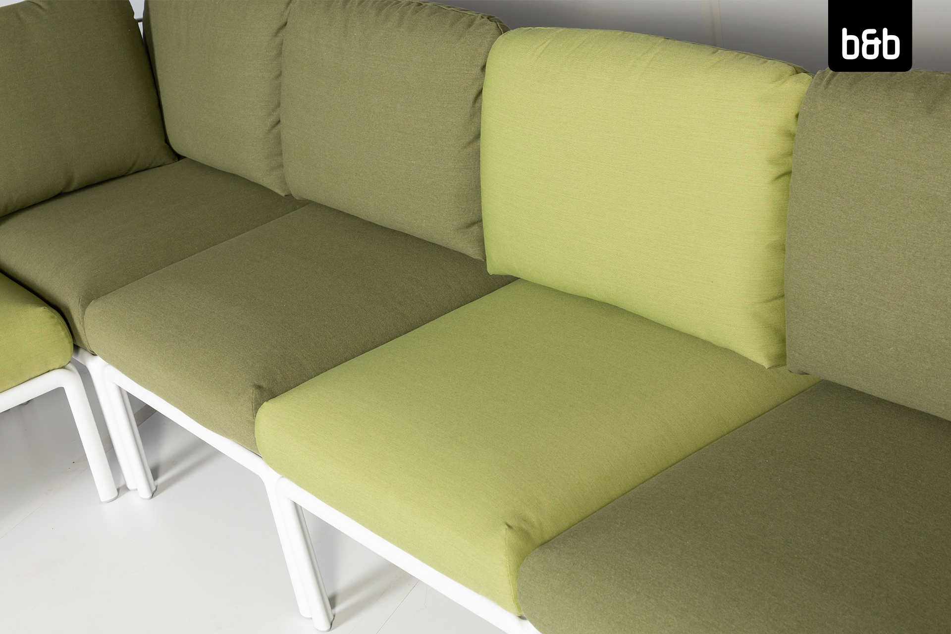 2408-bb-a-76477-nardi_komodo_weiss-loungesofa_5sitzer_kissen_dschungel-gruen_avocado-gruen-03-162.jpg