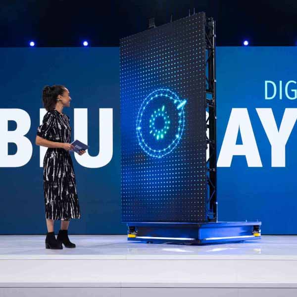 Digital BLUE DAYS von Drees &amp; Sommer im GATE22