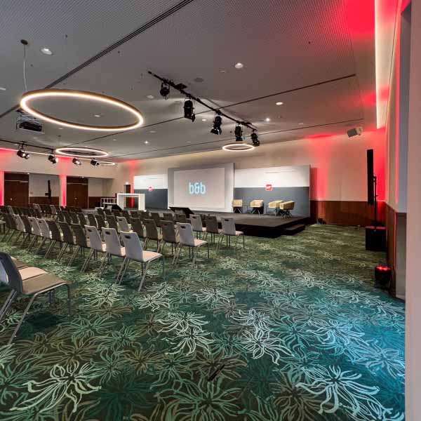 Sommerkonferenz W&uuml;rth Elektronik eiSos im M&ouml;venpick Hotel Stuttgart